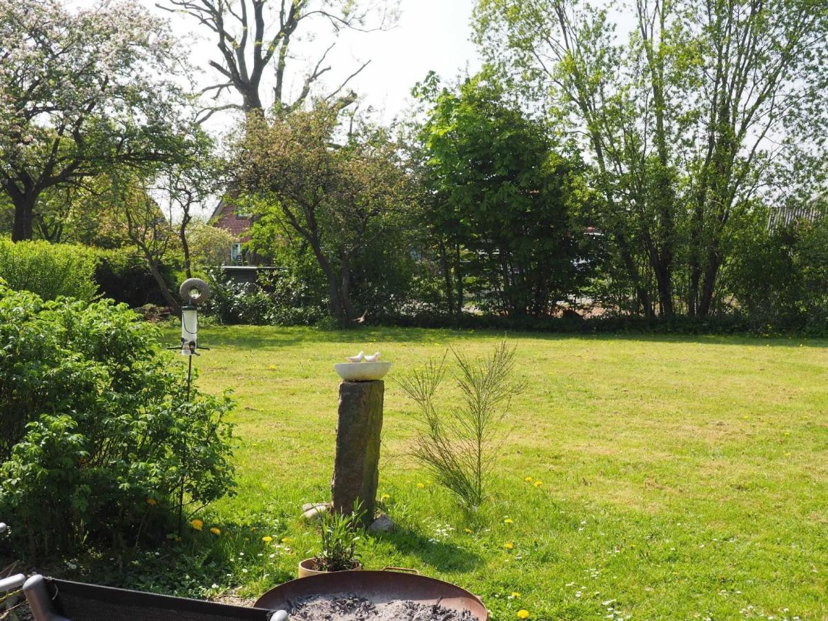 Ferienhaus Extrazeit_Urlaub Hasselberg  エクステリア 写真