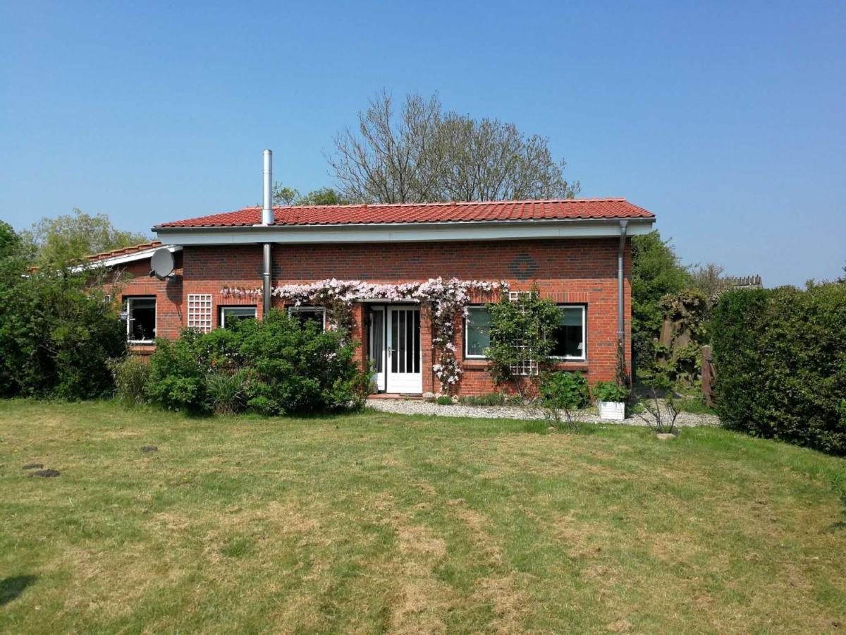 Ferienhaus Extrazeit_Urlaub Hasselberg  エクステリア 写真