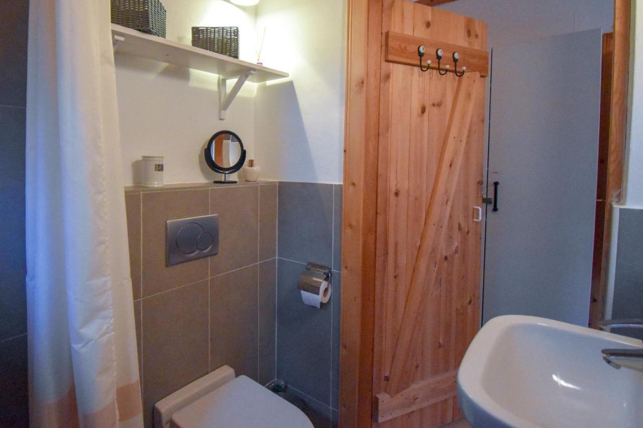 Ferienhaus Extrazeit_Urlaub Hasselberg  エクステリア 写真